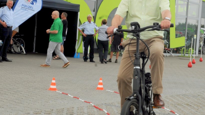 Polizei im Kreis Wesel will Bewusstsein für E-Biker erhöhen
